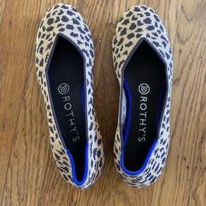 Leopard print Rothy’s flats